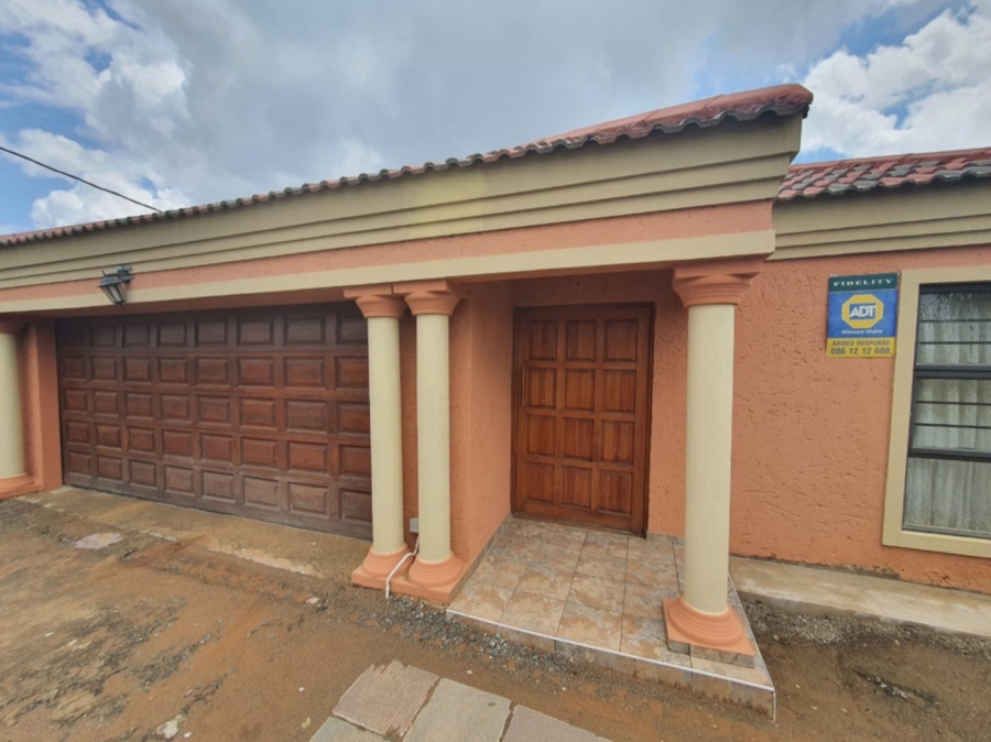 3 Bedroom Property for Sale in Heidedal Free State